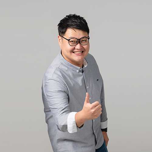 authorPhoto